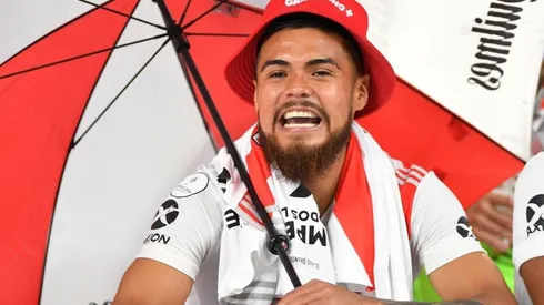 Paulo Díaz festeja el título de Supercopa Argentina con River Plate.