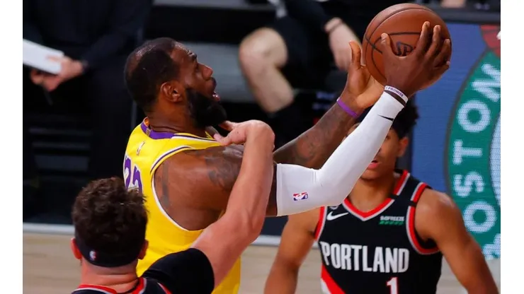 LeBron James quiere llevar a una nueva victoria a los Lakers.