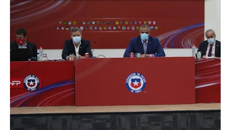 Consejo de Presidentes de la ANFP determina los descensos y ascensos