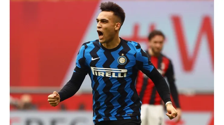 Lautaro Martínez y dos goles en el Inter durante el clásico contra Milan.