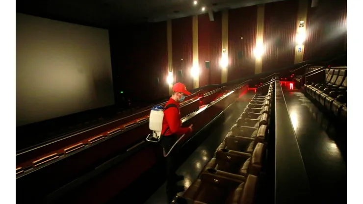 Los cines chilenos han adoptado medidas para asegurar el bienestar de los espectadores en medio de la pandemia.