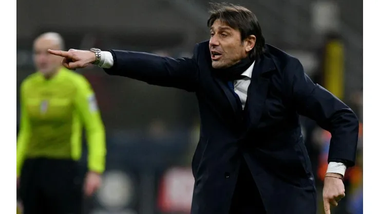 Antonio Conte confía en su equipo para parar a Zlatan Ibrahimobic.