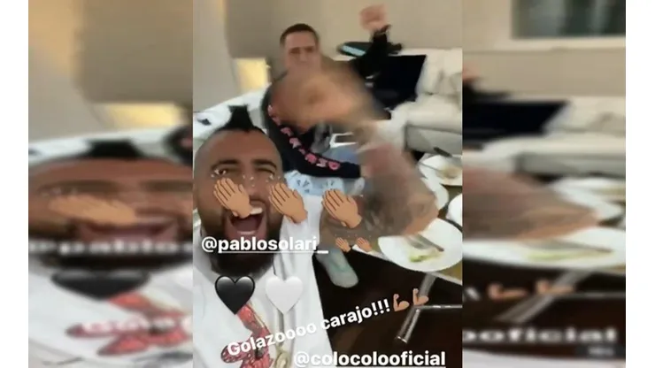 Vidal grita con el alma el gol de Solari para Colo Colo contra Universidad de Concepción.