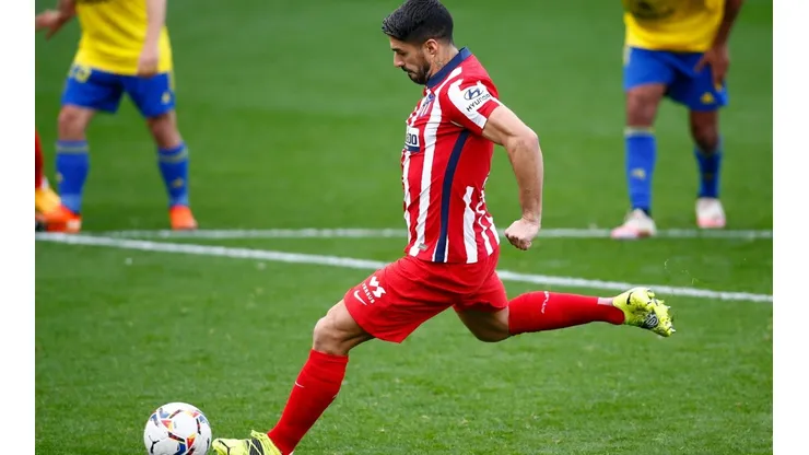 Luis Suárez convierte ante el Cádiz