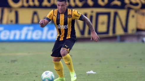 Christian Bravo no sigue en Peñarol y se despide de todo el Manya.