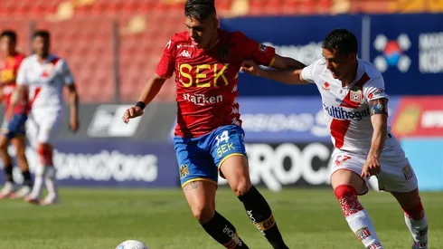 Ambos equipos necesitan ganar. Curicó tiene la presión del descenso