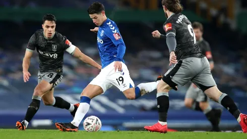 James Rodríguez aportó con dos asistencias en triunfo del Everton