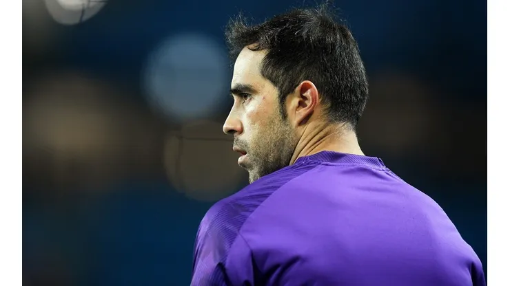 Claudio Bravo estará lesionado hasta febrero de acuerdo al diagnóstico que reveló Manuel Pellegrini