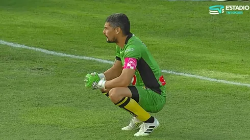 Matías Cano se quedo varios minutos en cancha tras la derrota de Coquimbo