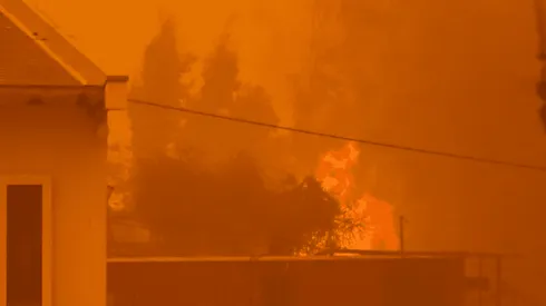 Fuerte incendio forestal afecta a Quilpué