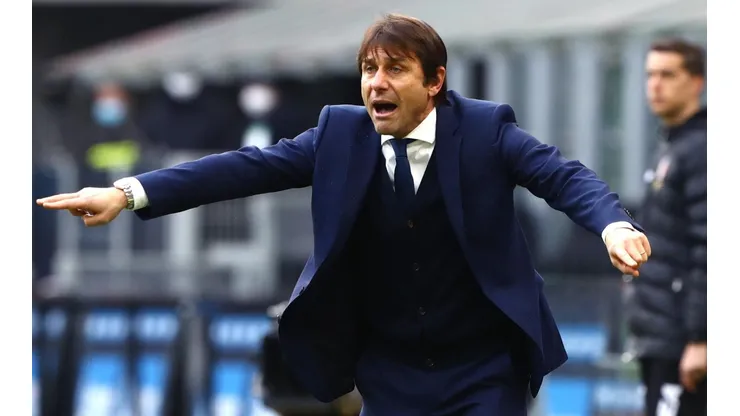 Antonio Conte valoró positivamente el partido de Arturo Vidal en el Inter ante ROma.