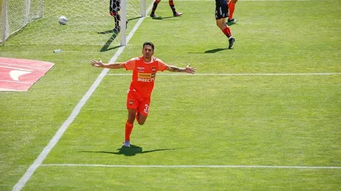 Maximiliano Cuadra ha sido la figura que mantiene a Cobreloa con el sueño de Primera División. Colo Colo ya le echó el ojo