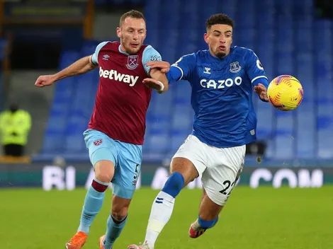 Everton cae con el West Ham y se aleja del Liverpool