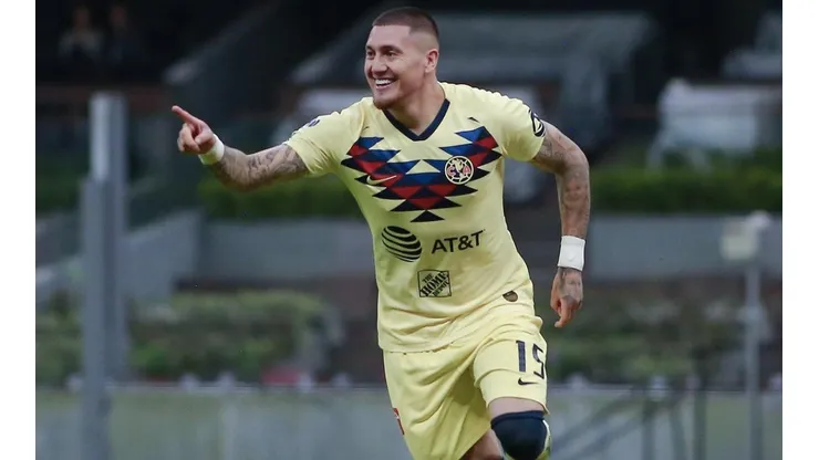 Nico Castillo anuncia que vuelve a jugar.