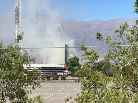 Incendio en el estadio Monumental moviliza a bomberos