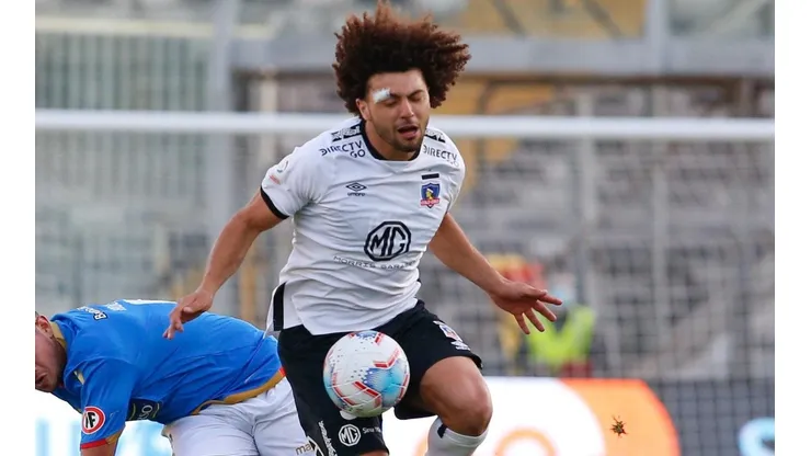 Maximiliano Falcón ha destacado desde que llegó a Colo Colo. Ahora puede aparecer de lateral derecho.