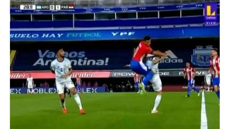 La brutal falta de Romero a Palacios pudo ser en revancha por una falta ocurrida el año pasado.
