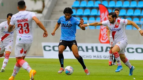 Curicó da el golpe como visita y le gana parcialmente a Iquique.