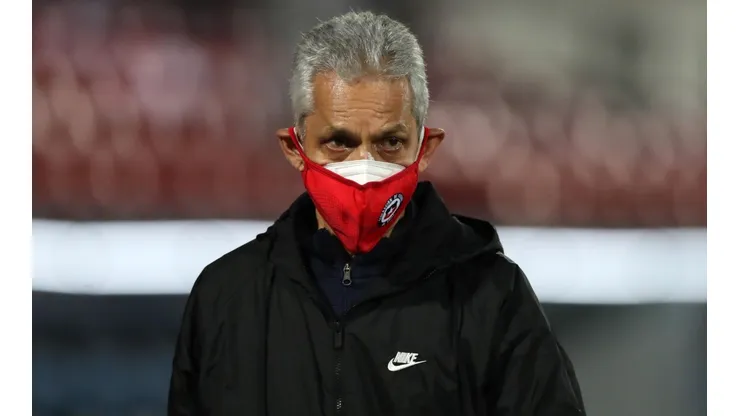 Reinaldo Rueda en el partido ante Perú