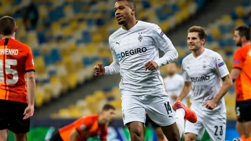 Pléa anotó un triplete en la goleada del Mönchengladbach ante el Shakhtar