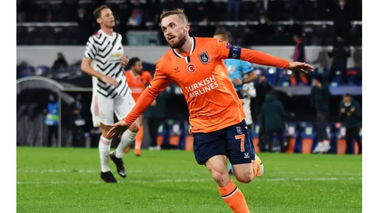 Istanbul sorprendió al United y lo derrotó en Champions