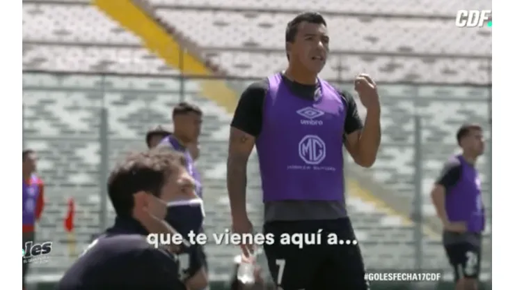 Paredes le dijo de todo al cuarto árbitro en la derrota ante Deportes Iquique