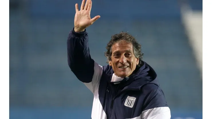 Mario Salas no sigue en Alianza Lima