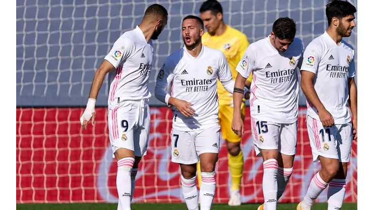 Real Madrid festeja ante el Huesca
