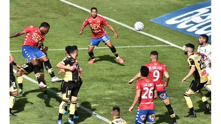 Agónico empate entre Coquimbo Unido y Unión Española en el norte.