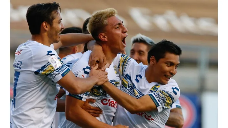 Everton anotó un triunfazo ante Audax en La Florida.