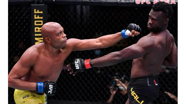 Anderson Silva dejó claro que el retiro está cerca, pero aún no lo decide.
