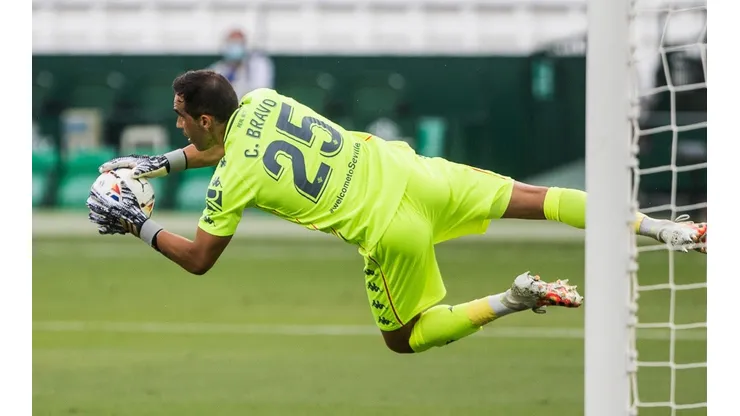Claudio Bravo ha sido prenda de garantía en el inicio de La Liga de España con el Real Betis.