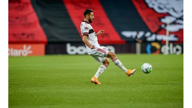 Mauricio Isla ha sido clave en las últimas victorias de Flamengo y acumuló una gran cantidad de minutos en octubre