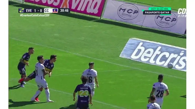 Colo Colo no levanta cabeza y cae ante Everton