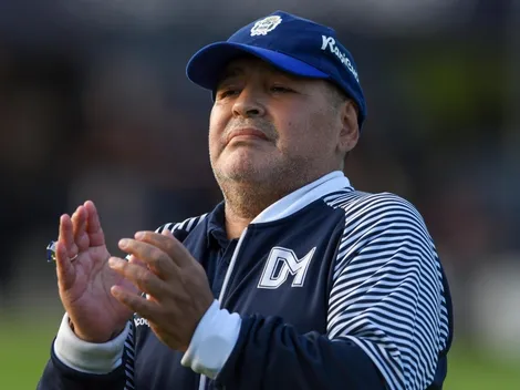 Maradona es aislado por contacto estrecho con positivo de Covid-19