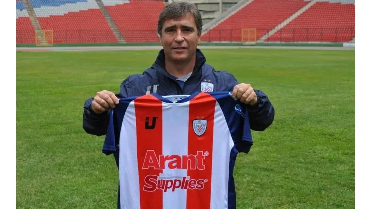 El entrenador dijo que cuentan con la aprobación de Conmebol para jugar ante Coquimbo.