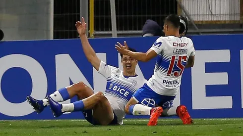Universidad Católica sigue su camino internacional frente a Sol de América