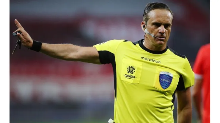 Loustau ya le pitó a la Roja en la última Copa América