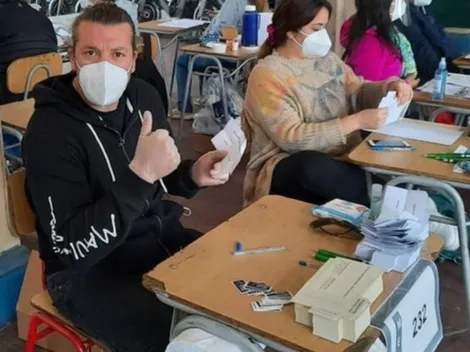 Leo Rey se desempeña como vocal de mesa en Plebiscito Constitucional