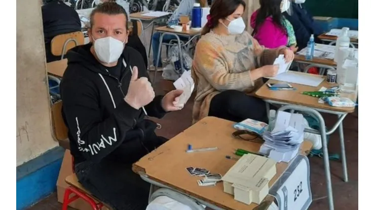 El músico reveló que nunca había votado antes.