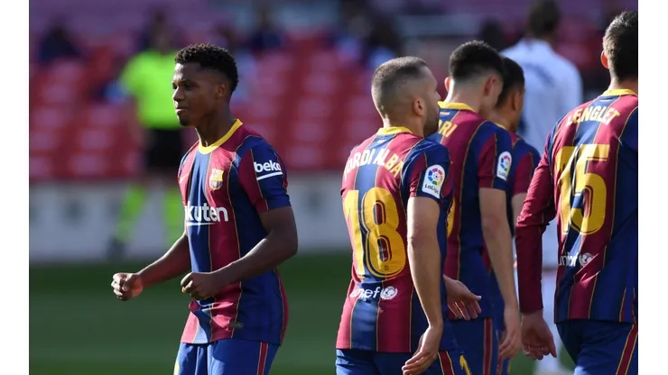 Ansu Fati festeja su gol en el clásico