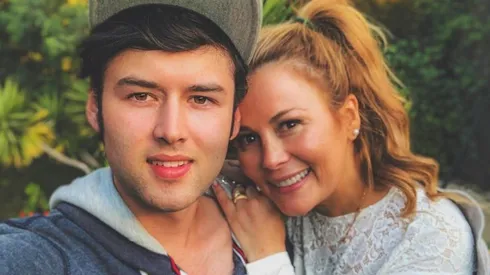 Vicente Barriga y su mamá / Foto: @vichudo