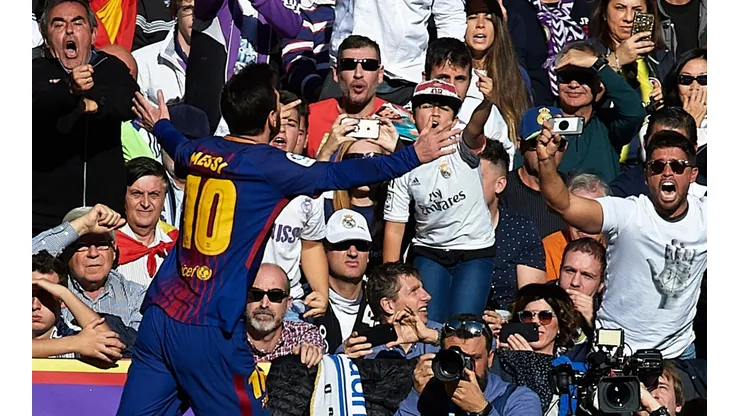Lionel Messi en uno de sus goles al Real Madrid