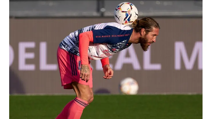 Ramos sufrió un golpe en la rodilla ante Cádiz, pero se logró recuperar y estará disponible para el Clásico de La Liga.