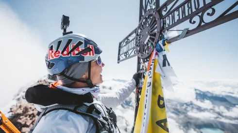 nfocada en desafiarse mental, espiritual y físicamente durante la contingencia mundial, Fernanda Maciel logró escalar el Gran Paradiso y El Cervino en un mismo día.
