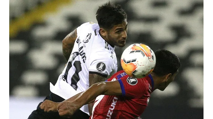 Colo Colo quedó eliminado de la Copa Libertadores luego de una sorpresiva derrota ante Jorge Wilstermann en el estadio Monumental