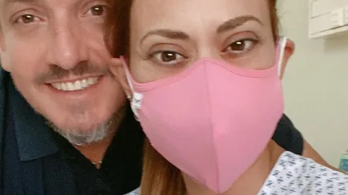 Daniella Campos ad portas de entrar al quirófano.