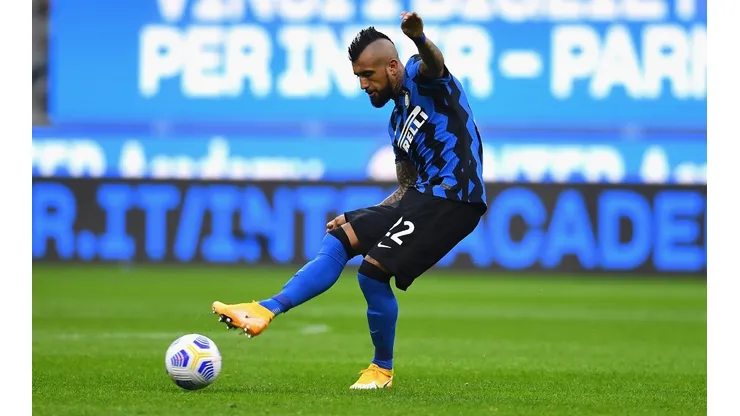 Arturo Vidal se reencontró con Antonio Conte en Inter de Milán y tendrá su debut en Champions League este miércoles