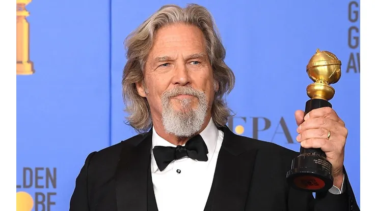 Jeff Bridges tras quedarse con un Globo de Oro en reconocimiento a su carrera.
