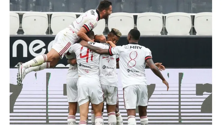 Flamengo sigue ganando por el Brasileirao.